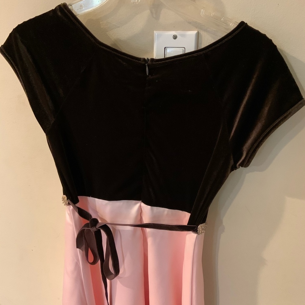 Dress - Picture 4 of 6